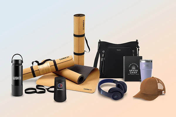 Best-Company-Swag-Ideas_Hero 拷贝.jpg