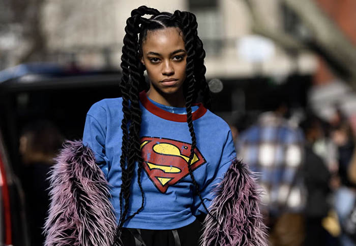 model-is-seen-wearing-a-coach-t-shirt-and-pink-and-black-news-photo-1683791086 拷贝.jpg